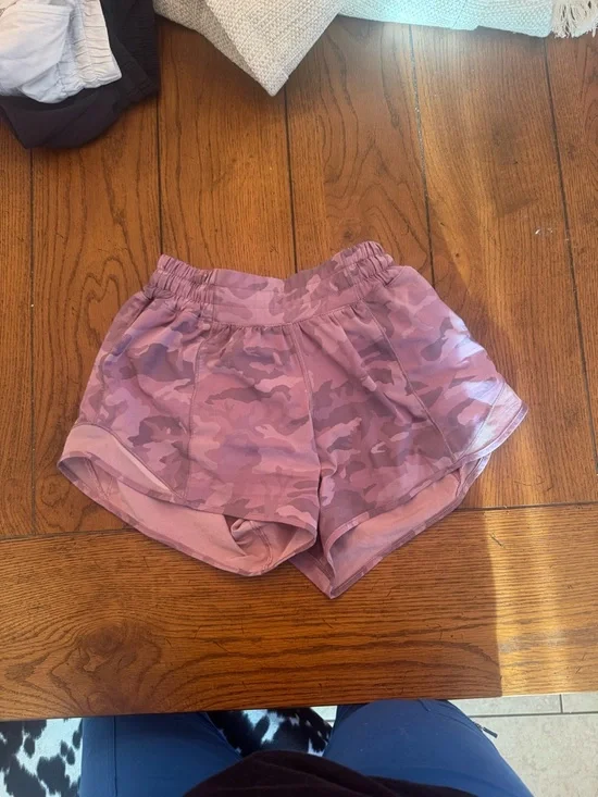 lululemon athletica Mauve Camo Running Shorts - Picture 1 of 5